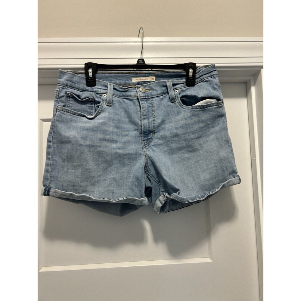 Levi’s Women's Denim Jean Shorts Size 32 Mid Length Zip Fly Cuffed Light Wash